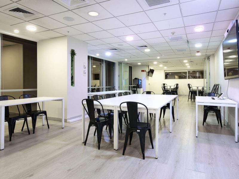 Habilitacion Industrial - Oficinas y Equipamiento - 18