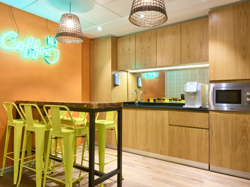 Habilitacion Industrial - Oficinas y Equipamiento - 25